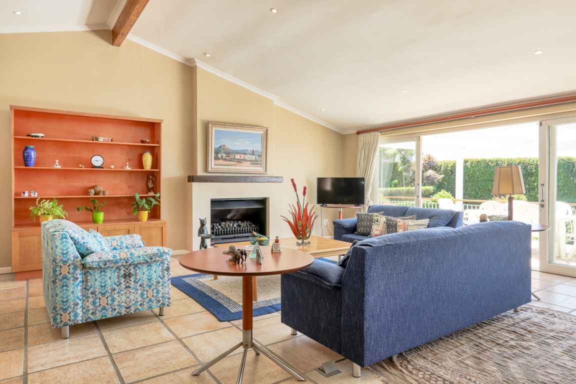 5 Bedroom Property for Sale in Constantia Western Cape